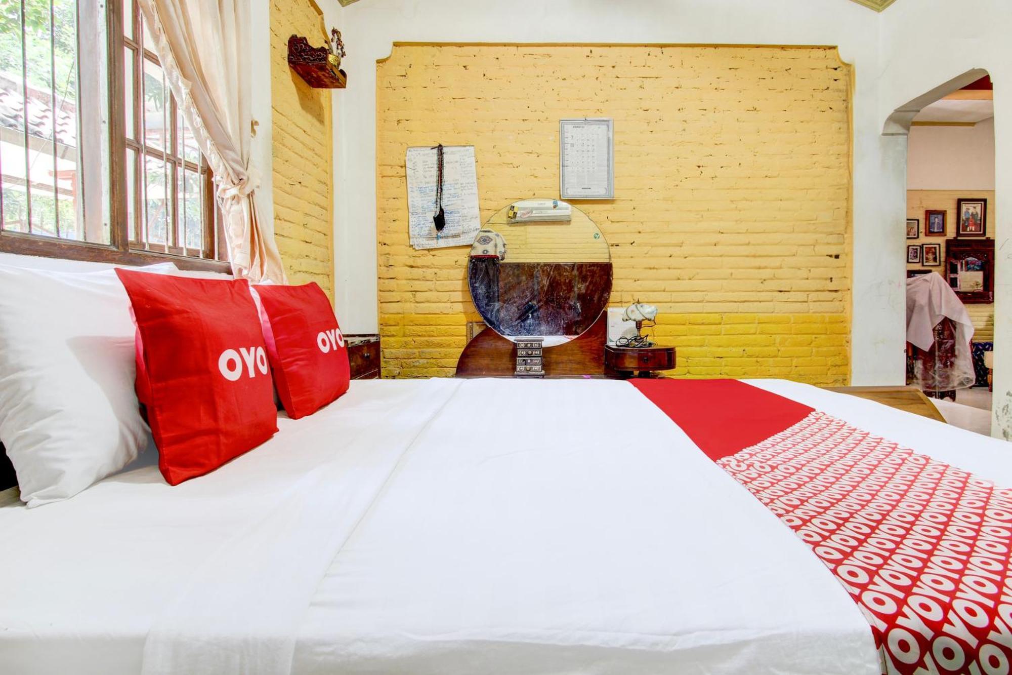 Oyo 94000 Omah Citra Genia Homestay Ngaglik Luaran gambar